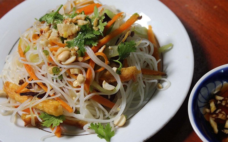 Tổng hợp 10 cách làm bún xào thơm ngon hấp dẫn dễ làm cho bữa sáng