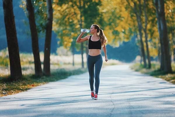 Tốc độ đi bộ trung bình bao nhiêu thì tốt cho sức khỏe?